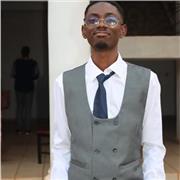 prof de mathématique et physique en ligne ayant un baccalauréat scientifique et une licence en batiment